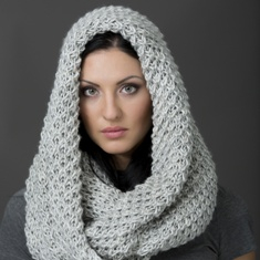 Шапкинск! Огромный выбор шапок - очень много фирм!