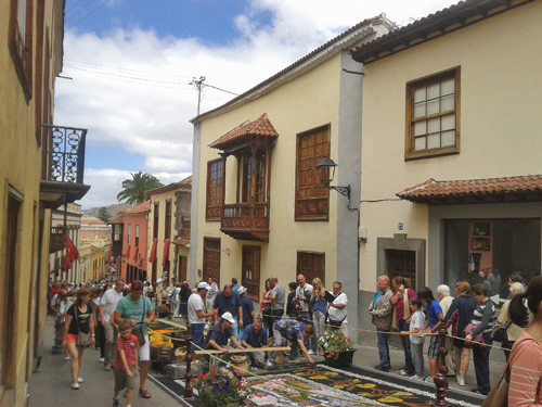 Праздник ковров в Ла Оротаве.