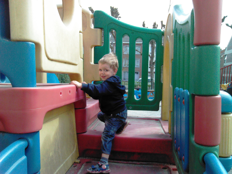 Томатис-терапия в Атлантисе. Фото с нашего 1 курса.