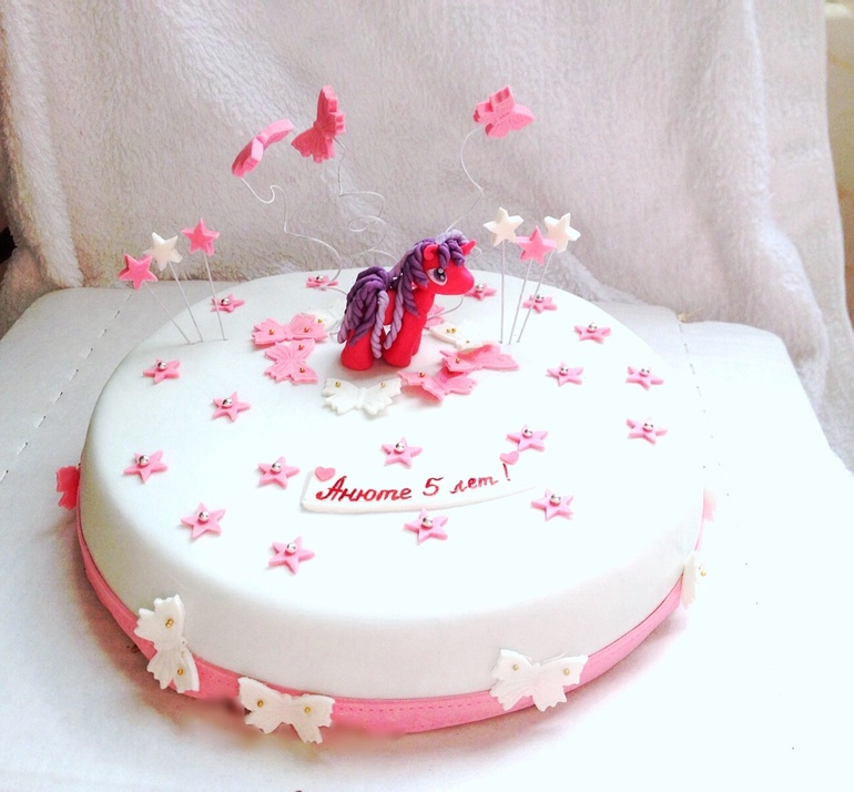 Тортик с пони.