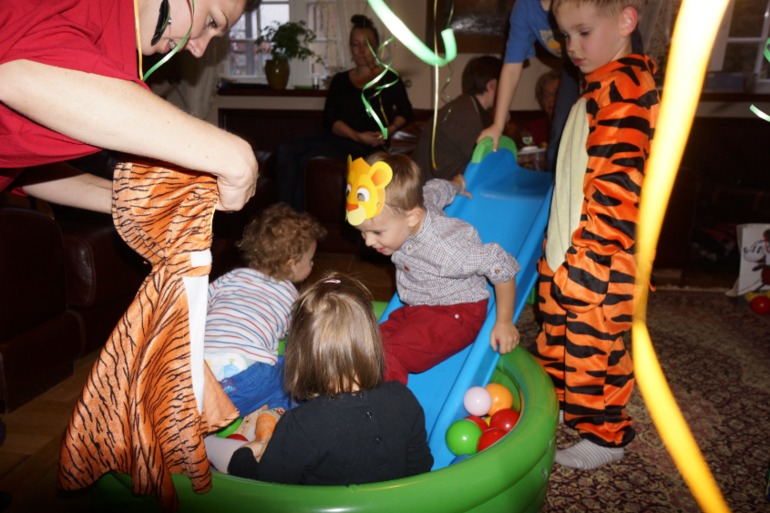 Льву исполнилось 2 года, правда уде давно=)