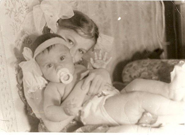 Мама, папа и мы с сестрой