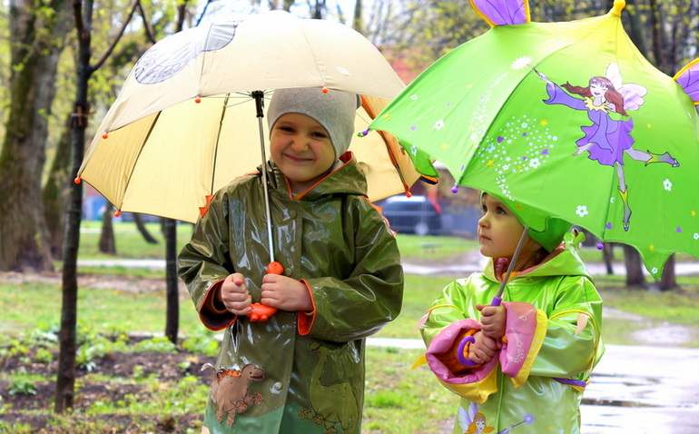 Сезон прогулок под дождем открыт!