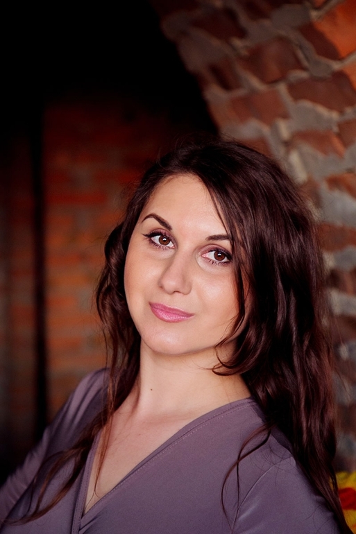 Такая разная Женя)