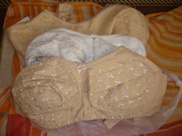 Отдам новые лифчики. Медведково.