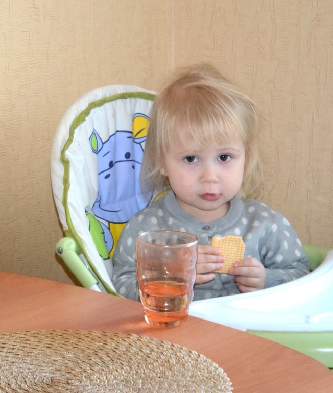 Один день из жизни .Детки-погодки.