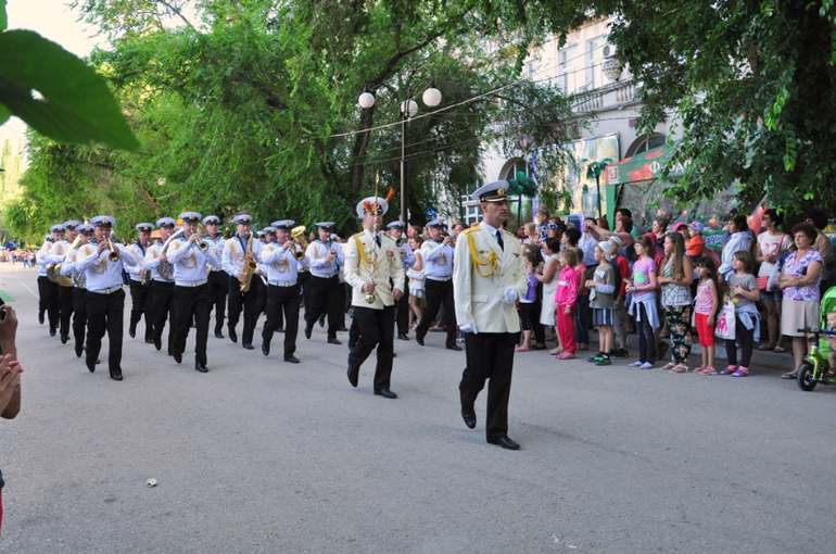 Феодосию посетил фестиваль военных оркестров