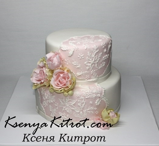 Дизайн торта с начинкой безе???