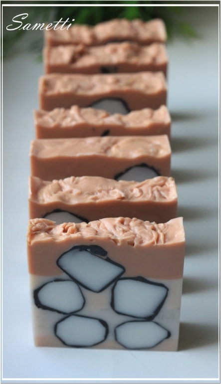 Продаю все запасы для мыловарения и косметики