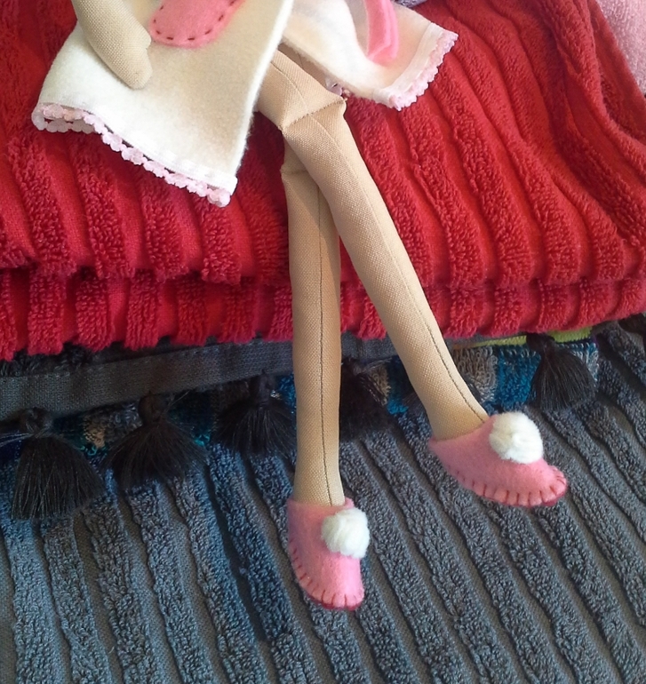 Хранительница ватных палочек.