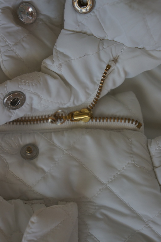 Пальто демисезонное laura Biagiotti .Цена до 15 апреля 2600 руб.