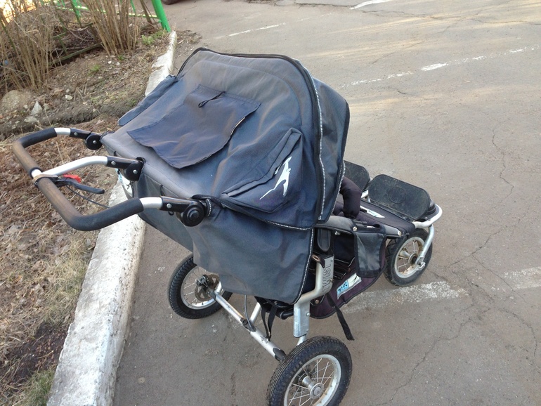 Продаю прогулочную коляску TFK  3.000 руб.