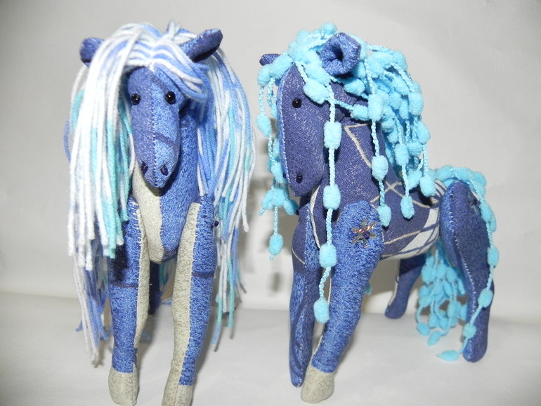 Лошадки ручной работы