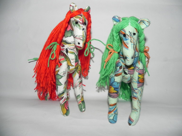 Лошадки ручной работы