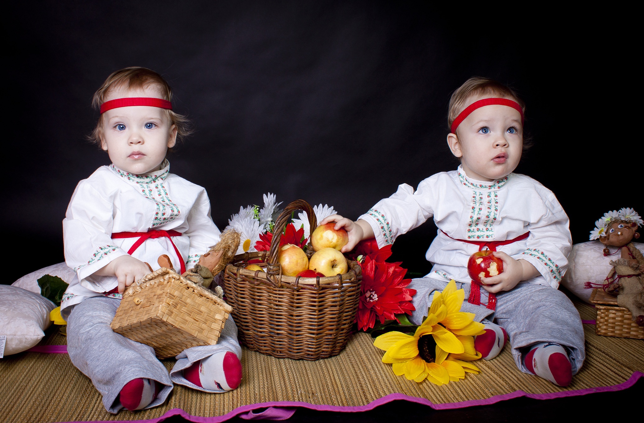 Конфетки-лошадки от моих двойняшек!