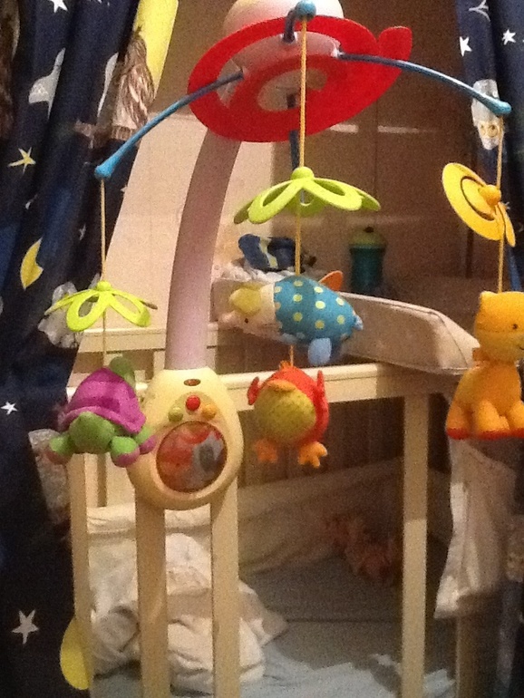 Продаю мобиль mothercare