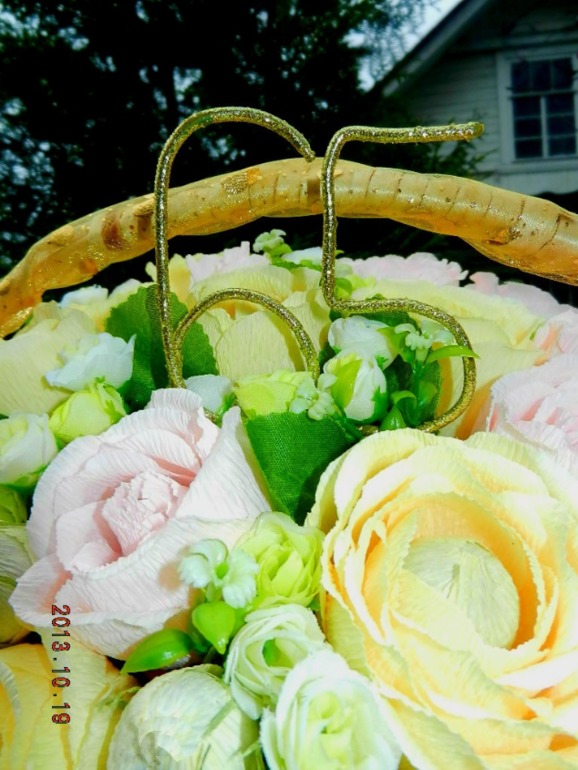 Предлагаю сделать для вас букеты и композиции из конфет =)