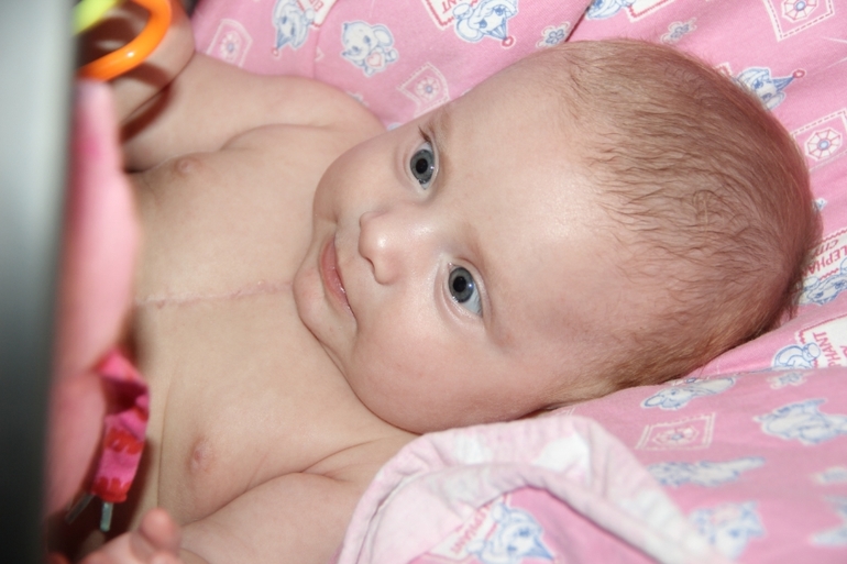 4 месяца моей сладкой дочке*******