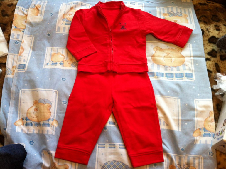 Продам вещи пакетом 6-9 месяцев и 9-12 месяцев