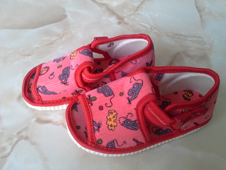 На обмен одежда для девочки бу от 0 до 2 лет