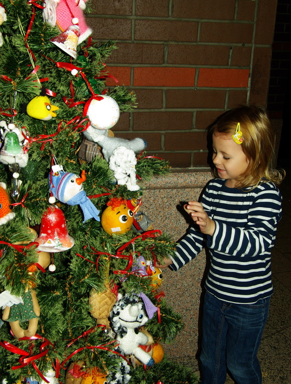 Как же сейчас здорово в магазинах) потихоньку готовимся к новому году)