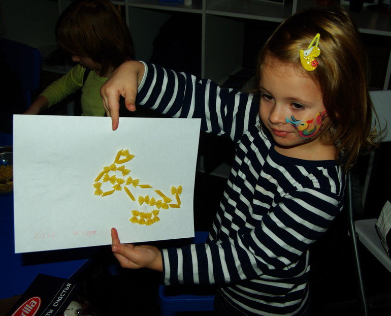 Как же сейчас здорово в магазинах) потихоньку готовимся к новому году)