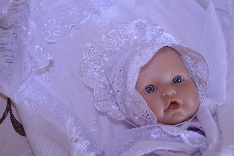 На выписку - малышке, маме и старшей дочке!)