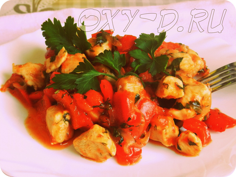 Курица с перцем в томатном соусе