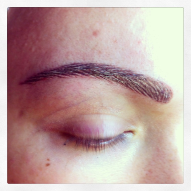 Давненько я тут не появлялась, уж простите...)