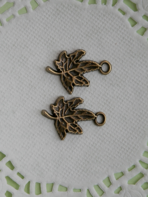 Пуговицы, подвески, кружево!!! Много фото!!!