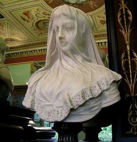 Окаменевшая вуаль и не только