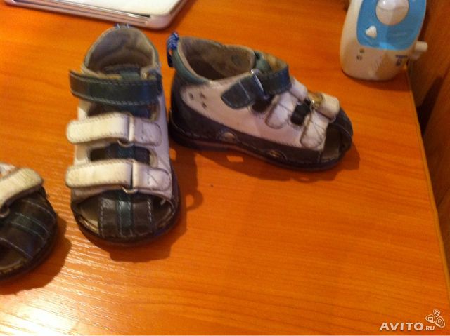 Одежда и обувь б/у в хорошем состоянии для близнецов от 6мес. до 2 лет