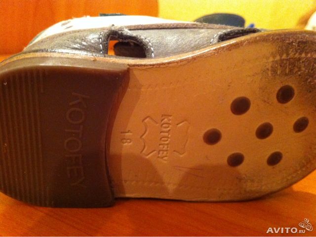 Одежда и обувь б/у в хорошем состоянии для близнецов от 6мес. до 2 лет