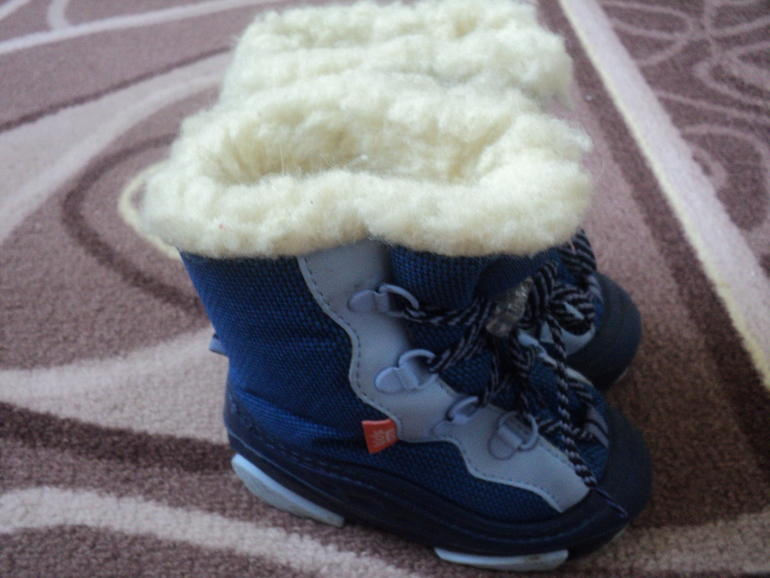 Продам обувь на мальчика р-ры 20-23, регион. Все сезоны кроме лета)))