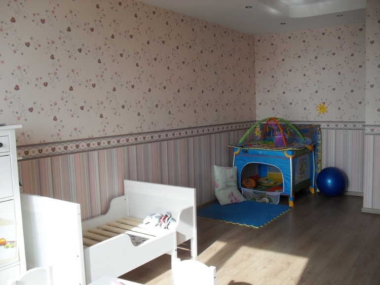 Помогите расставить мебель в детской!