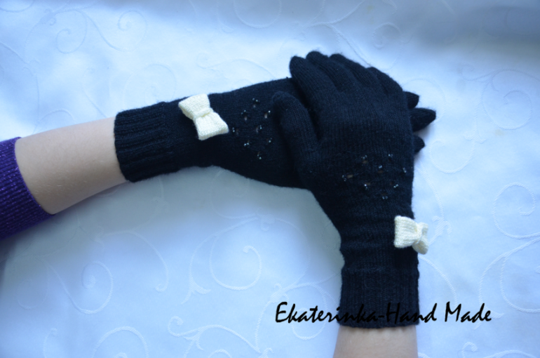Перчатки с бантиком