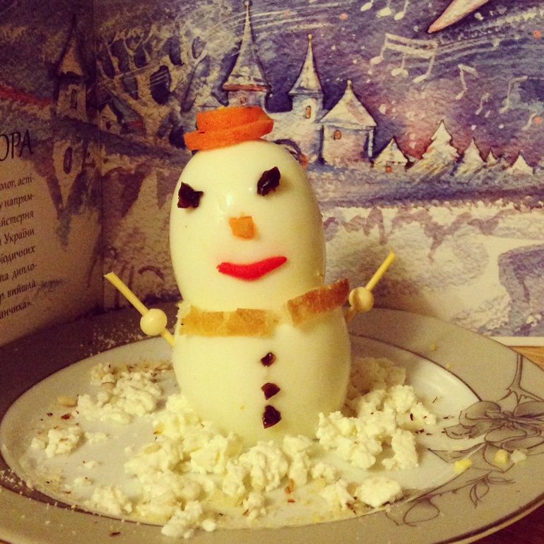 К Даше пришел гость:)