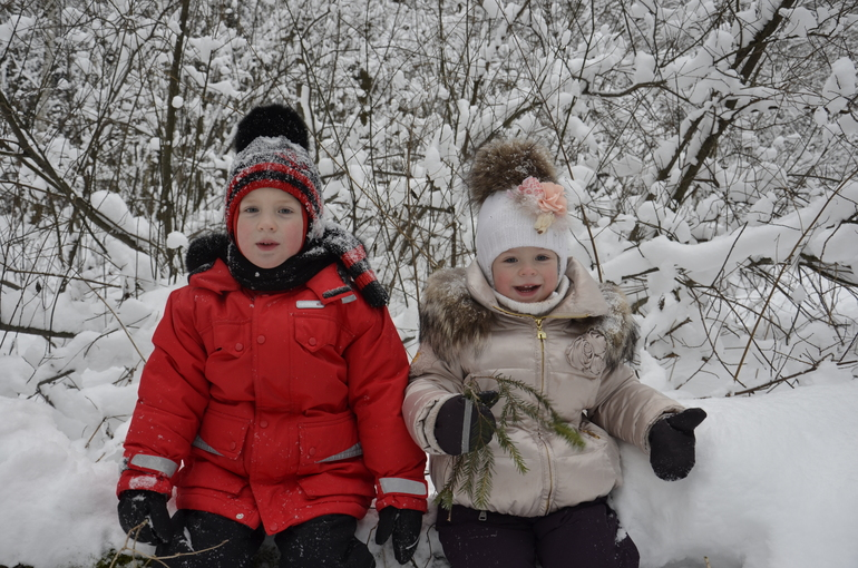Ваши малыши в моих шапочках......