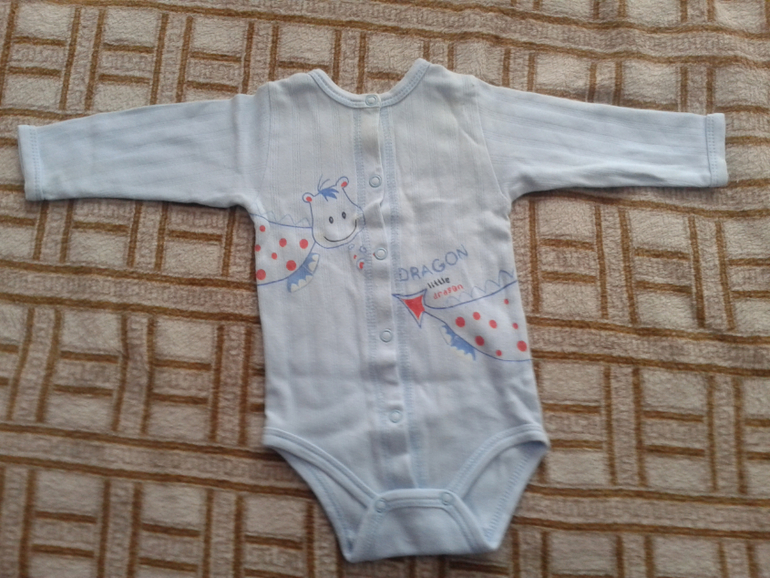 ПРОДАМ ПАКЕТОМ ВЕЩИ НА МАЛЬЧИКА.