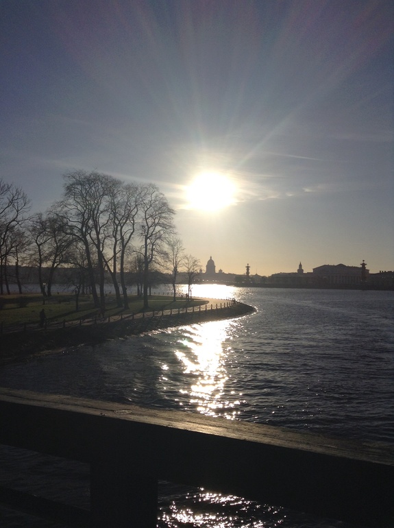 Кто там интересовался уровнем воды в Неве?)