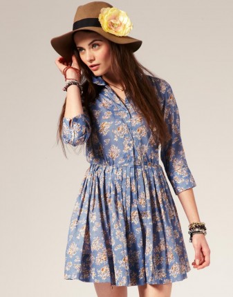 А вам нравятся платья в мелкий цветочек?