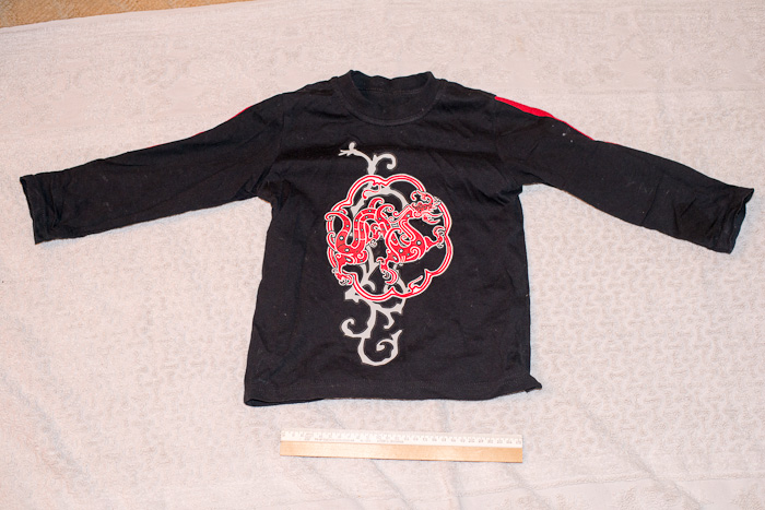 Разобрала детские вещи, всё на продажу. И немного взрослых вещей тоже (в конце списка).