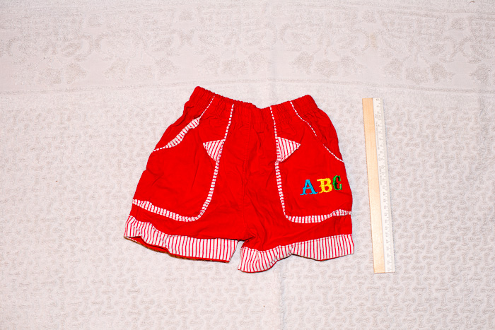 Разобрала детские вещи, всё на продажу. И немного взрослых вещей тоже (в конце списка).