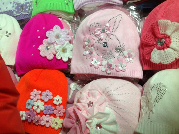 Все шапки по 290 руб