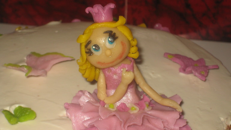 первая кукла