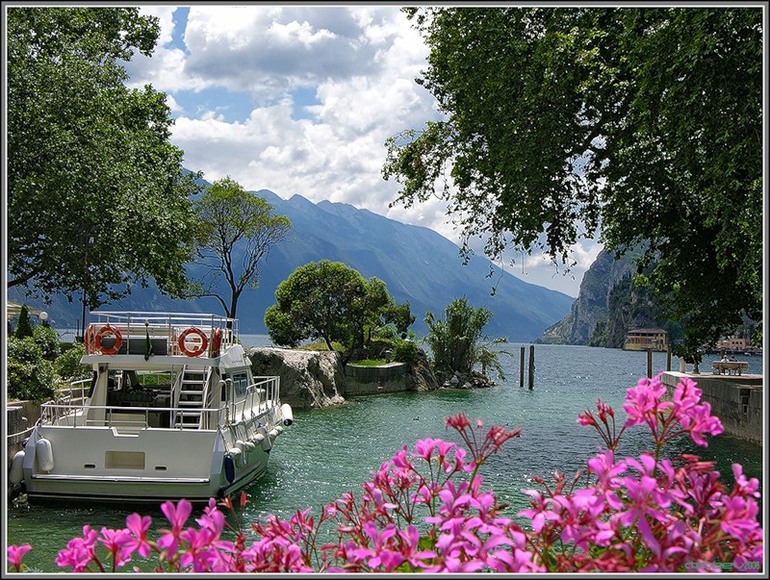 Отпуск в чемодане ))) хотя до мая ещё долгооо...