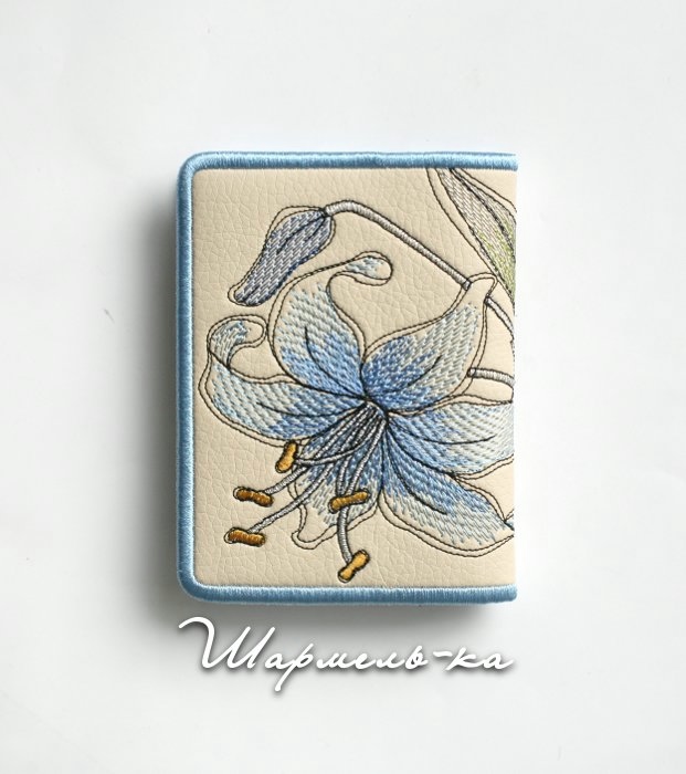 Картхолдер-визитница вышитая