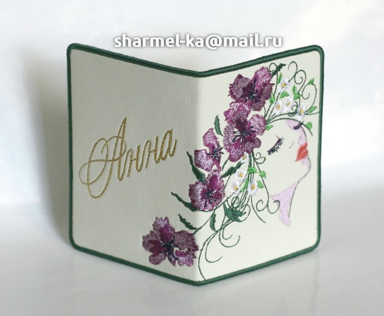 Вышитая обложка на паспорт "Искушение"