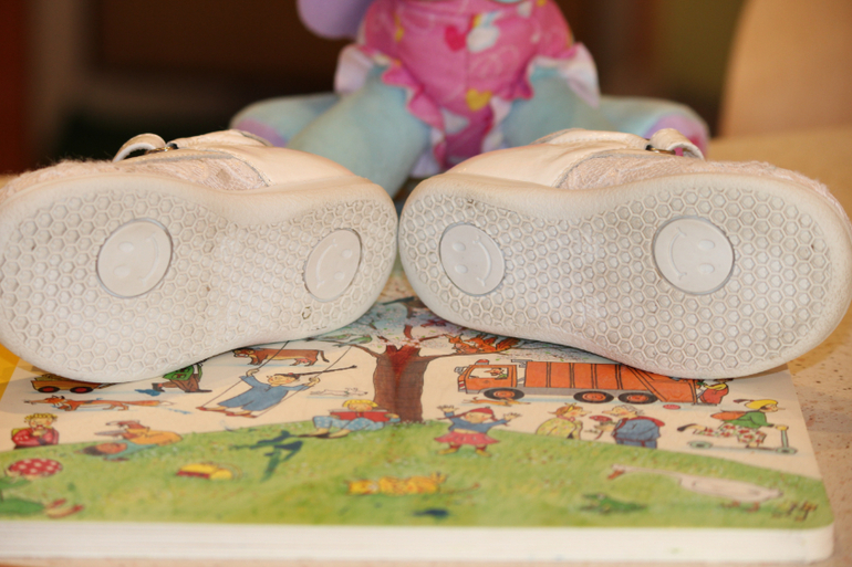 Crocs (С7), Капика (Kapika, разм.23), Minimen (разм.23), PrettyGirl (разм.23)