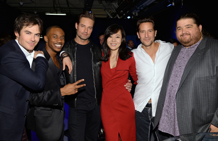 10 лет спутся)